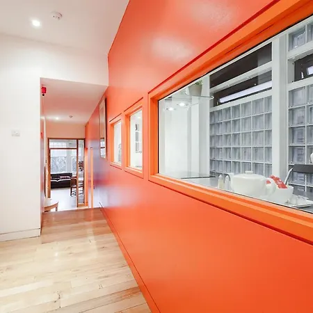 Grafton Street Apartment *